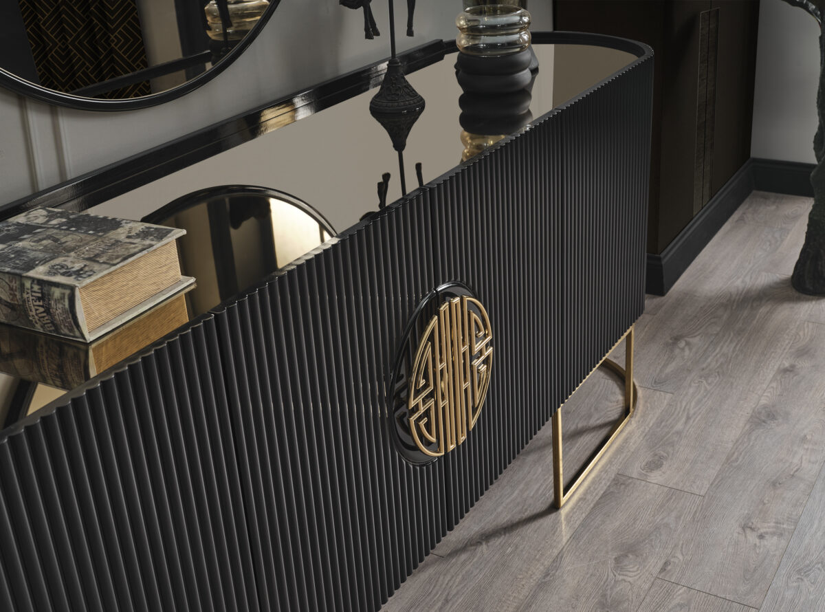 Gucci Black Gold Yemek Odası Takımı - Image 13